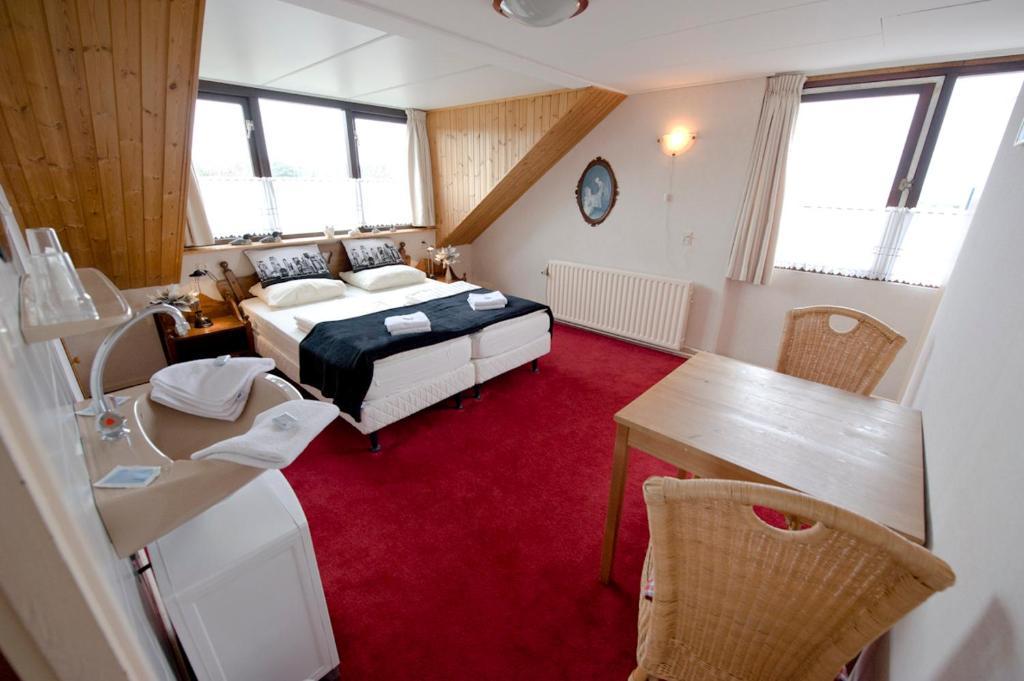 Guesthouse De Zonnestraal Де-Коог Номер фото
